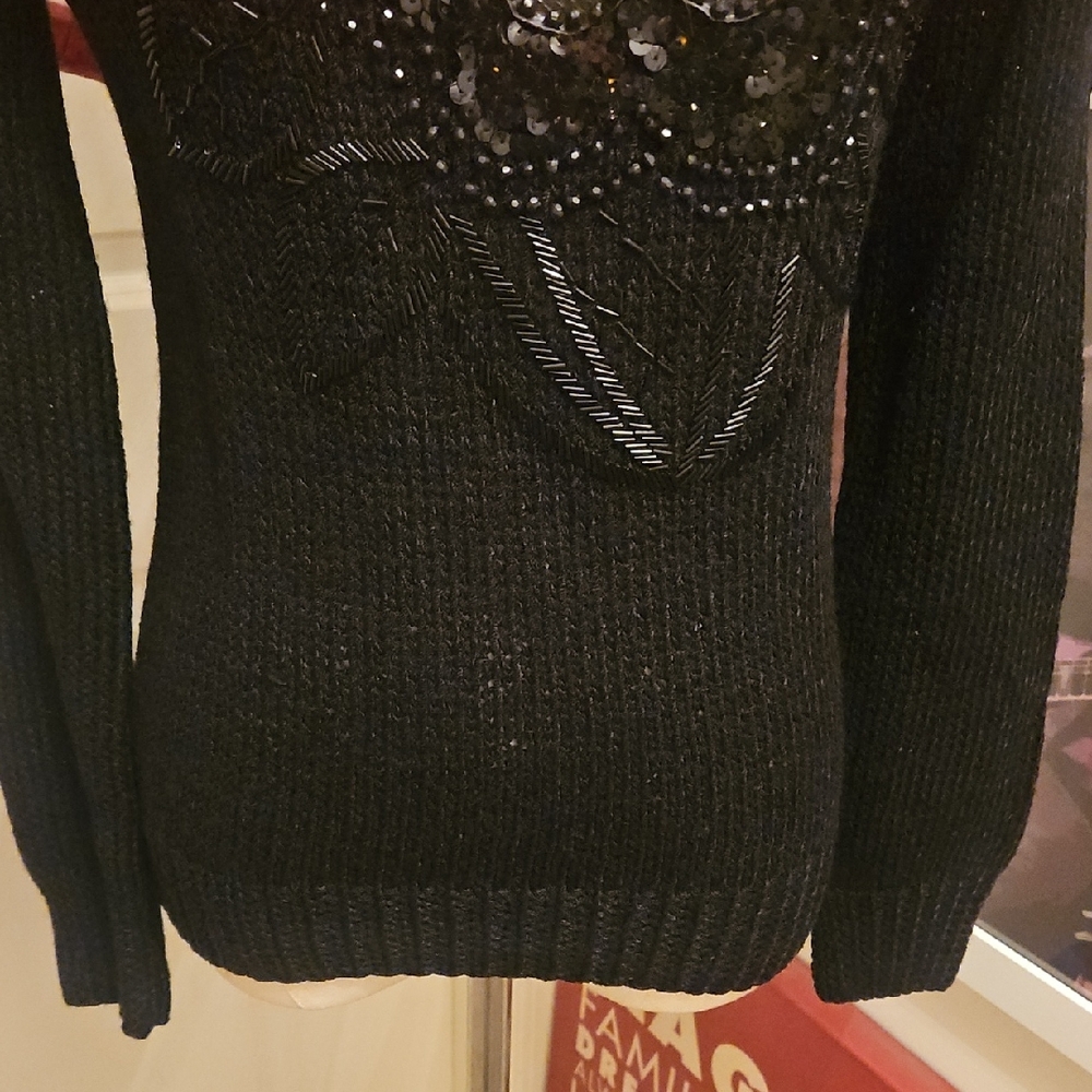 Black & Red Floral Appliqué Women's Sweater - Picture 4 of 10